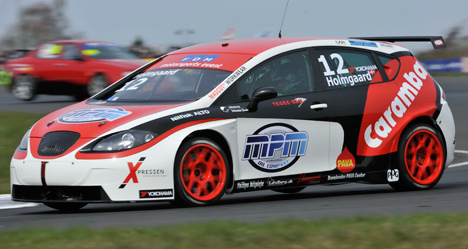 Caramba-navnet har været synligt i år i Danish Touringcar Championship. Til næste år skal det være synligt i Scandinavian Touring Car Cup.